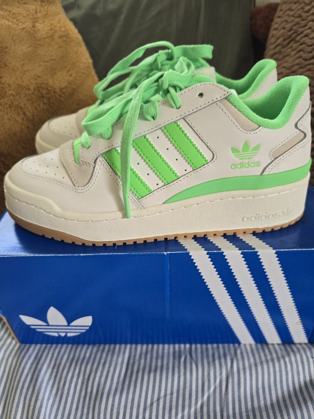 Adidas Forum Bold Stripes Women's Size 7 White Green Athletic Shoes NWT Box
